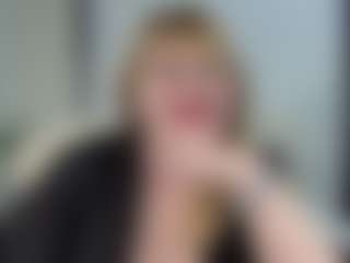 Live cam show with EmmaEllison - Granny MILF on 1on1-livenow