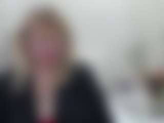 Live cam show with EmmaEllison - Strapon on Dare Cams