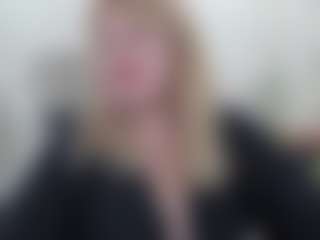Live cam show with EmmaEllison - Granny Squirt on Dare Cams
