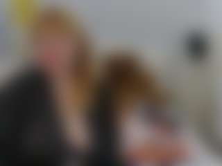 Live cam show with EmmaEllison - Granny Squirt on Hubzter Live
