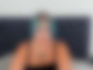 Live cam show with LunaBigTits - Tittyfuck on Free Soda