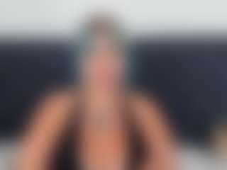 LunaBigTits's Live Sex Cam Show