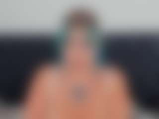 Live cam show with LunaBigTits - Neon Hair on madthumbs