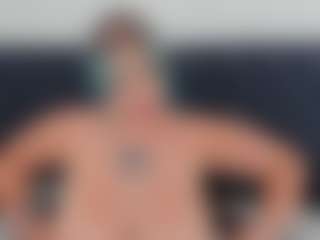 Live cam show with LunaBigTits - Tittyfuck on sexylive.show