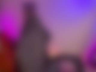 Live cam show with Mia - Nonnude on TeamSkeetLive
