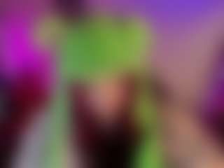 Live cam show with Mia - Cosplay BBW on Uber Horny