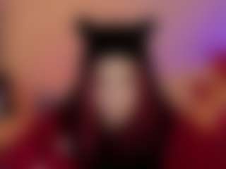 Live cam show with Mia - Moaning on makecum.org
