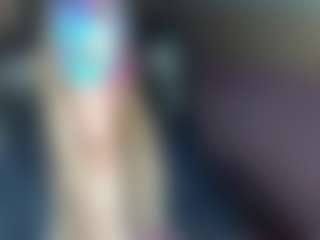 Live cam show with CelineReyys - Blonde Hair on Latina Girls