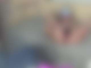 CelineReyys's Live Sex Cam Show