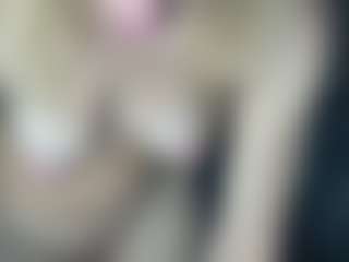 CelineReyys's Live Sex Cam Show
