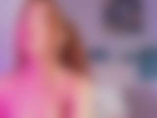 Live cam show with Peytonn-Monroe - Skinny on Camsoda