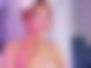 Live cam show with Teen Peytonn - Submissive on Camversity