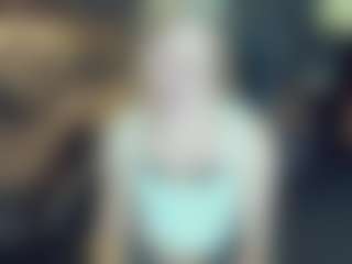 Live cam show with AlinaBlond - Green Eyes on CamwithHer