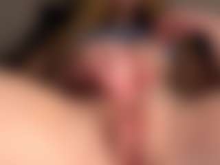 Live cam show with Scarleethot - Average on Camsoda