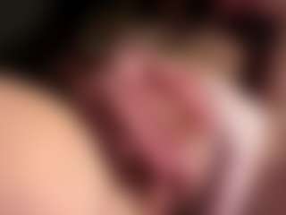 Live cam show with Scarleethot - Dirty Talk on livesuperchat.net