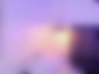 Live cam show with Ariaadna - Cute on camgirlchat.live