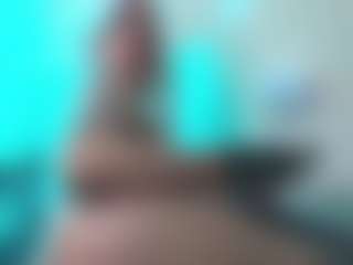 Live cam show with Ariaadna - Hairy on LiveSexCams6