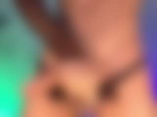 stefany-24's Live Sex Cam Show