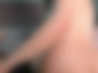 KiaraBlaze's Live Sex Cam Show