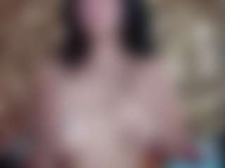 Live-Cam-Show mit LunaBloom2 - Red Hair auf Camsoda