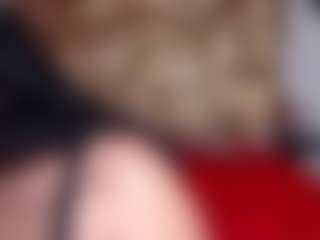 LunaBloom2's Live Sex Cam Show