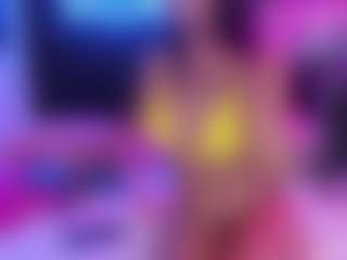 Live cam show with Teen Star - Skinny on Mixed Magazine Live
