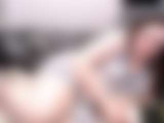 Live cam show with HellenMiller - Green Eyes on SquirtSoMuch