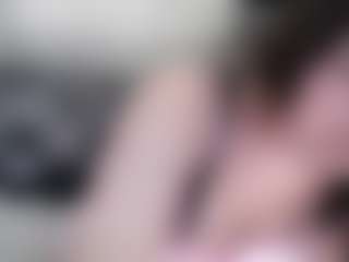 Live cam show with HellenMiller - Green Eyes on Mixed Magazine Live