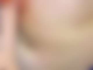 Live cam show with Elsiee - Blowjob on friskycurves.com