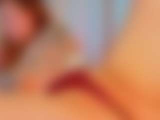 Live cam show with Elsiee - Flashing on Pornisteam.com