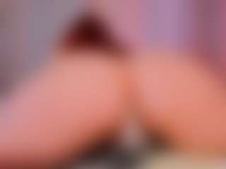 Show live cam dengan Elsiee - Cute di Camsoda