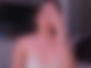 Live cam show with princesstina06 - Submissive on studioflirtlive.com