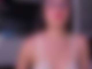 Live cam show with princesstina06 - Submissive on Camsoda