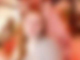 Live cam show with Ayla-Diaz - Normal on https://playwithruby.com