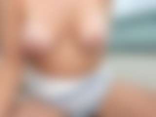 Live cam show with Kokethaa - Play on TeamSkeetLive
