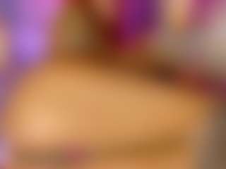 Live cam show with Maadiisson021 - Green Eyes on livesuperchat.net