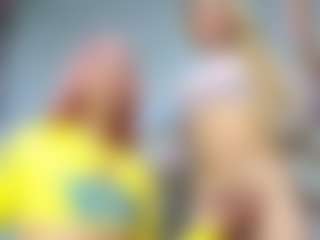 sexycouplebitches's Live Sex Cam Show