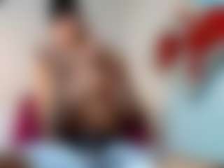 andyloverhuge's Live Sex Cam Show