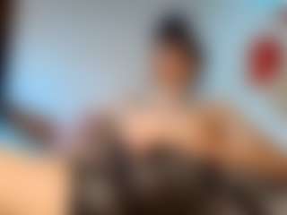 andyloverhuge's Live Sex Cam Show