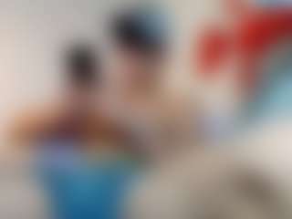 andyloverhuge's Live Sex Cam Show