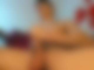 andyloverhuge's Live Sex Cam Show