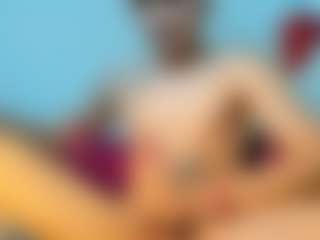 andyloverhuge's Live Sex Cam Show