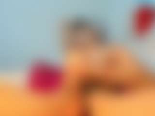 andyloverhuge's Live Sex Cam Show