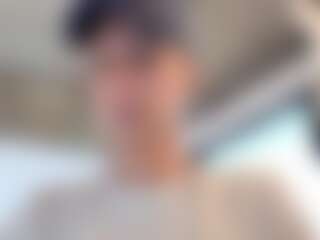 TaysorMacroms's Live Sex Cam Show