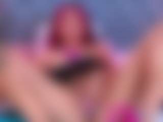 Live cam show with LiaTeylor - Fingers on Pornisteam.com