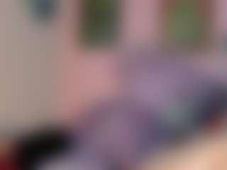 Live-camshow met Maddy Jhonsson - Young Adult op Camsoda