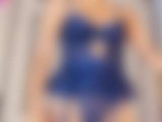 Live cam show with Nayla Grey - Skinny on xheatlive.com