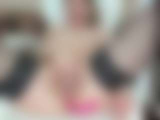 LilCandy18's Live Sex Cam Show