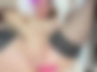 LilCandy18's Live Sex Cam Show