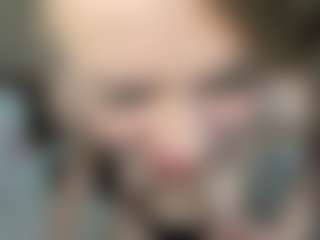 LilCandy18's Live Sex Cam Show